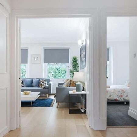 Knightsbridge Two Bed Apartment London Exterior photo