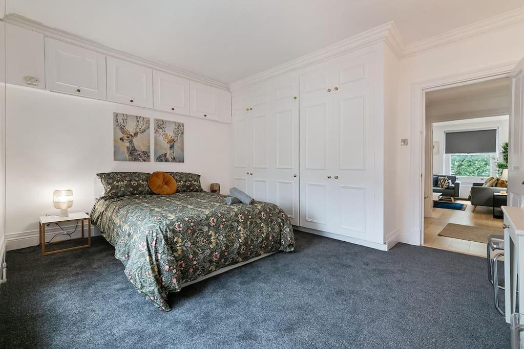 Knightsbridge Two Bed Apartment London Exterior photo