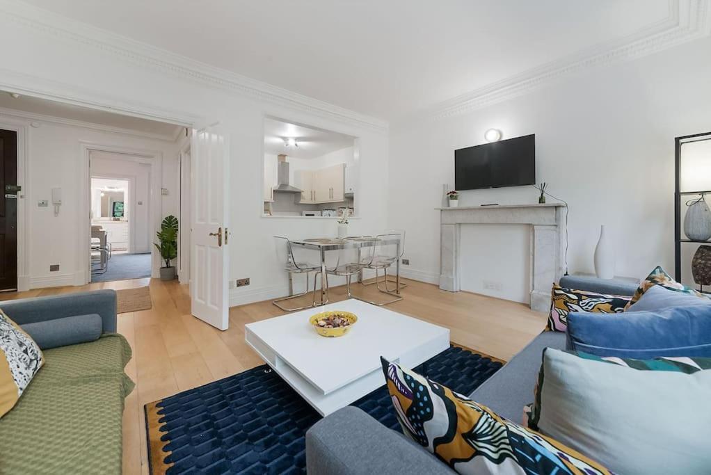 Knightsbridge Two Bed Apartment London Exterior photo